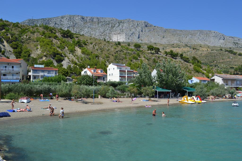 Apartments Iskra Duće Buitenkant foto
