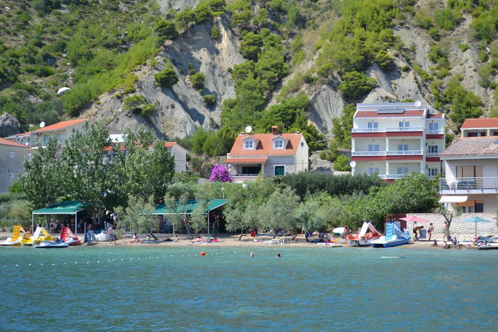 Apartments Iskra Duće Buitenkant foto